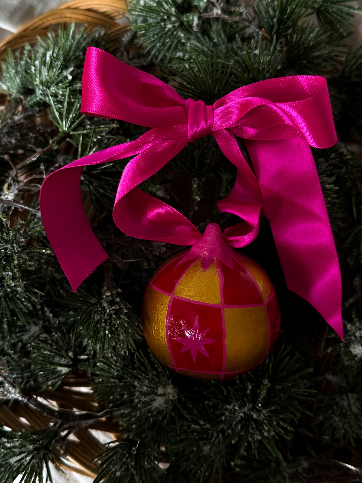 The Royal Harlequin Bauble